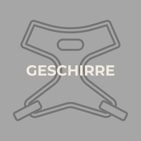 Hundegeschirre aus verschiedenen Stoffen und für verschiedene Anwendungen.